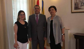 Ambasadorul Sergey Minasyan le-a primit pe Irina Davtyan și Haykanush Chobanyan