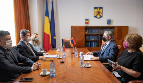 Ռումինիայում ՀՀ դեսպան Սերգեյ Մինասյանը հանդիպեց Ռումինիայի Սենատի արտաքին հարաբերությունների մշտական հանձնաժողովի նախագահ Տիտուս Կորլացեանին
