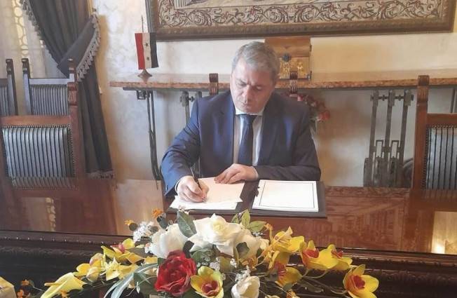 Ambasadorul Sergey Minasyan a vizitat astăzi Ambasada Republicii Arabe Siriene în România și a semnat în Cartea de condoleanțe deschisă în memoria victimelor cutremurului devastator din 6 februarie