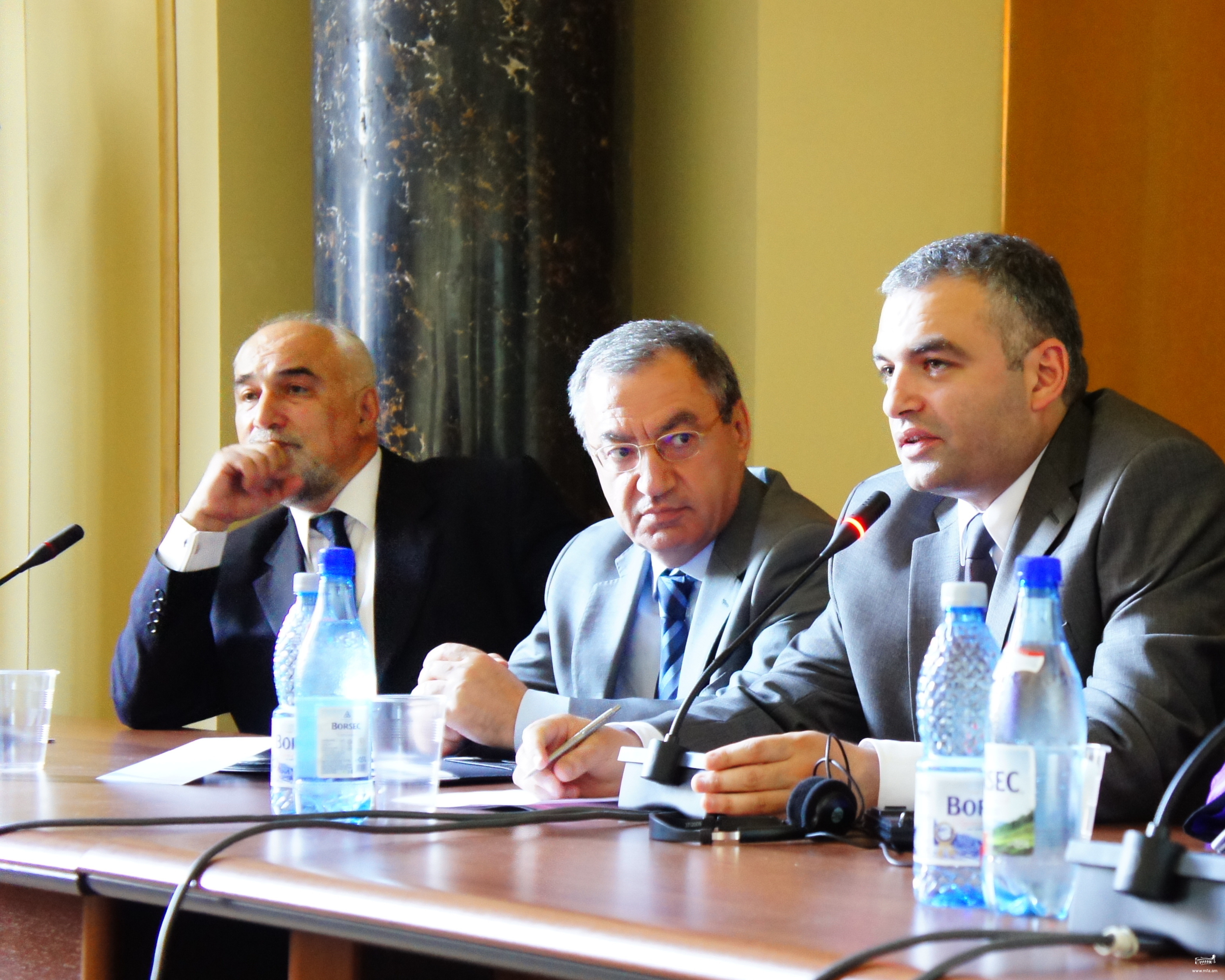Ռումինիայում Հայաստանի դեսպան Համլետ Գասպարյանի հարցազրույցը հայ-ռումինական հարաբերությունների վերաբերյալ