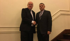 Դեսպան Մինասյանը հանդիպել է դեսպան Պոլ Բրումմելլի հետ