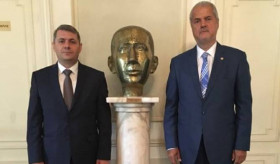 Դեսպան Մինասյանը հանդիպել է Ադրիան Նաստասեի հետ