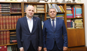 Întâlnirea Ambasadorului Sergey Minasyan cu deputatul din Parlamentului României și președintele Federației Comunităților Evreiești din România, Silviu Vexler