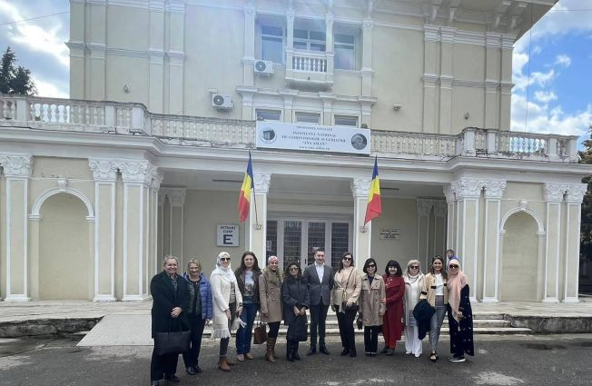 Ssoțiile șefilor misiunilor diplomatice acreditate la Bucureștic au vizitat la Institutul Național de Gerontologie și Geriatrie ”Ana Aslan”