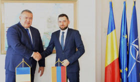 Դեսպան Տիգրան Գալստյանը հանդիպել է Ռումինիայի առևտրաարդյունաբերական պալատի նախագահ Միհայ Դարաբանին